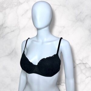 PINK Victoria’s Secret Date Push-up Lace Bra